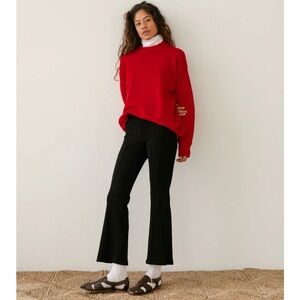 DONNI. The Rib Kick Flare in Jet